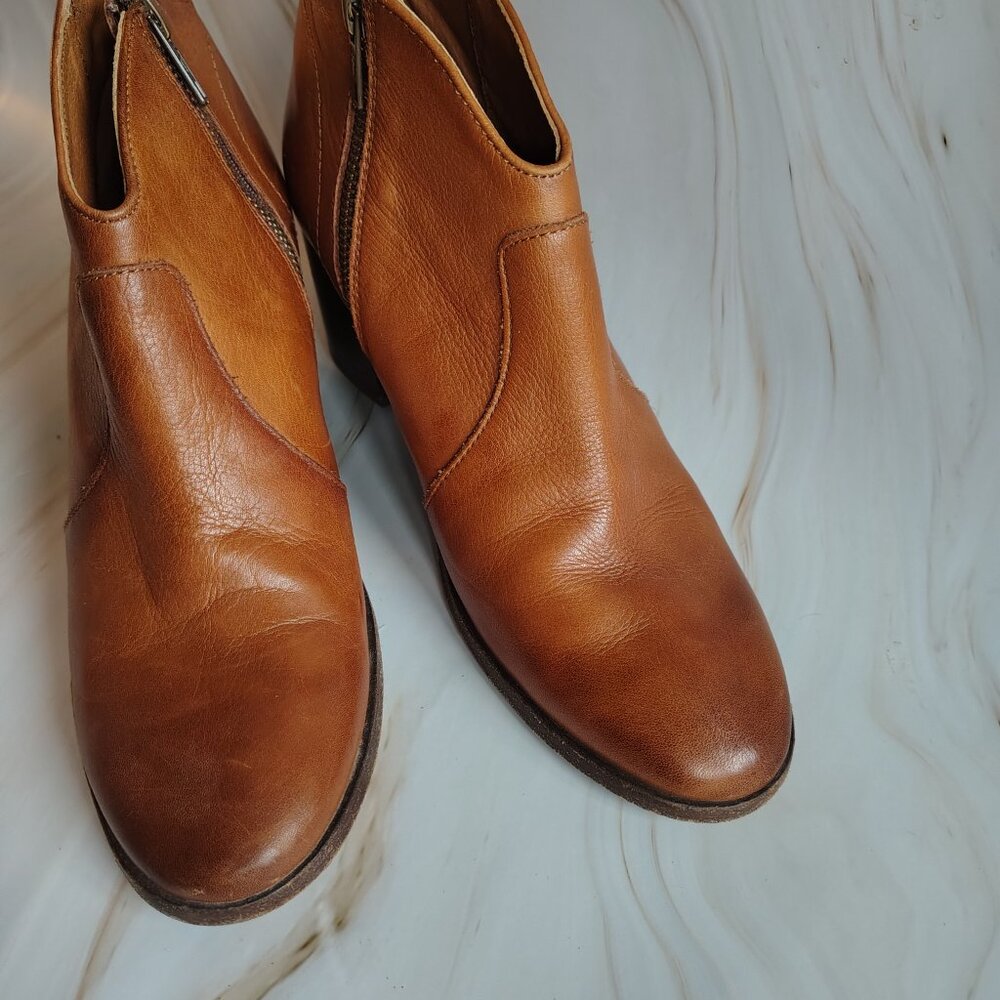 Women's Frye Ankle Boots size 8 - Picture 3 of 6